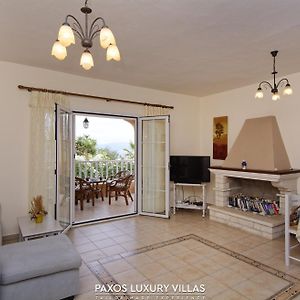 Honeymoon Villa Shared Pool